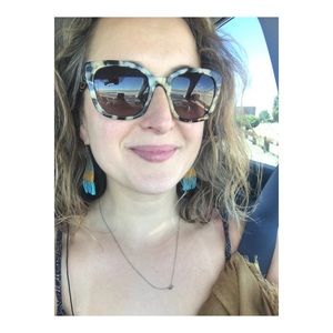 Meet your Posher, Liza